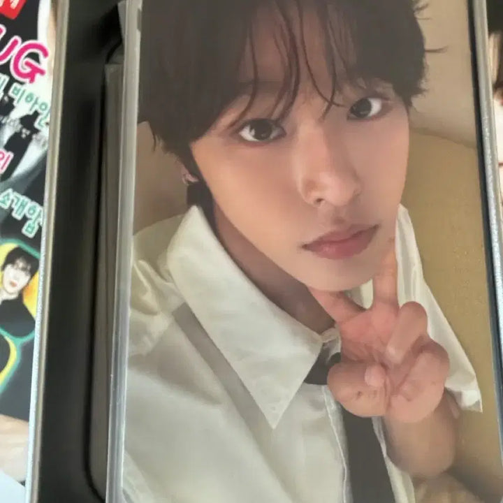 [BUNJANG] WICHU CAMERA Sion + Riku Bundle Set (Riku Photocard) / 급처 위츄 카메라 시온 + 리쿠 (리쿠 포카)