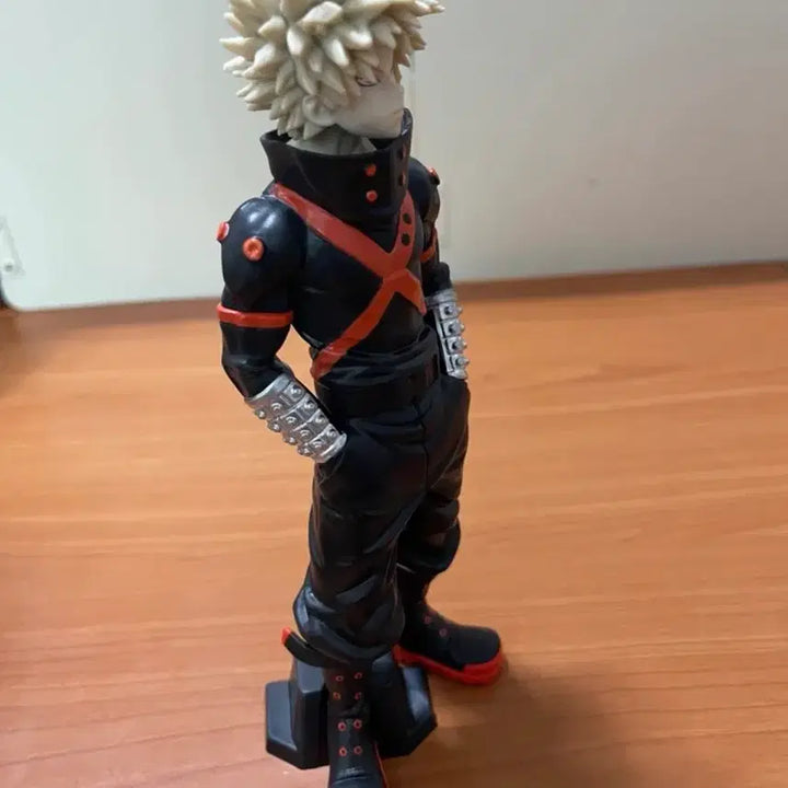 [BUNJANG] My Hero Academia Katsuki Bakugo Figure / 나의 히어로 아카데미아 바쿠고 피규어
