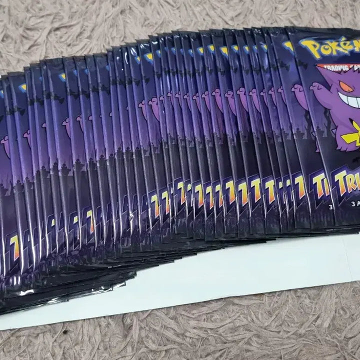 [BUNJANG] Pokemon Card 2022 Halloween North American Edition / 포켓몬카드 2022년 할로윈 북미판 팝니다