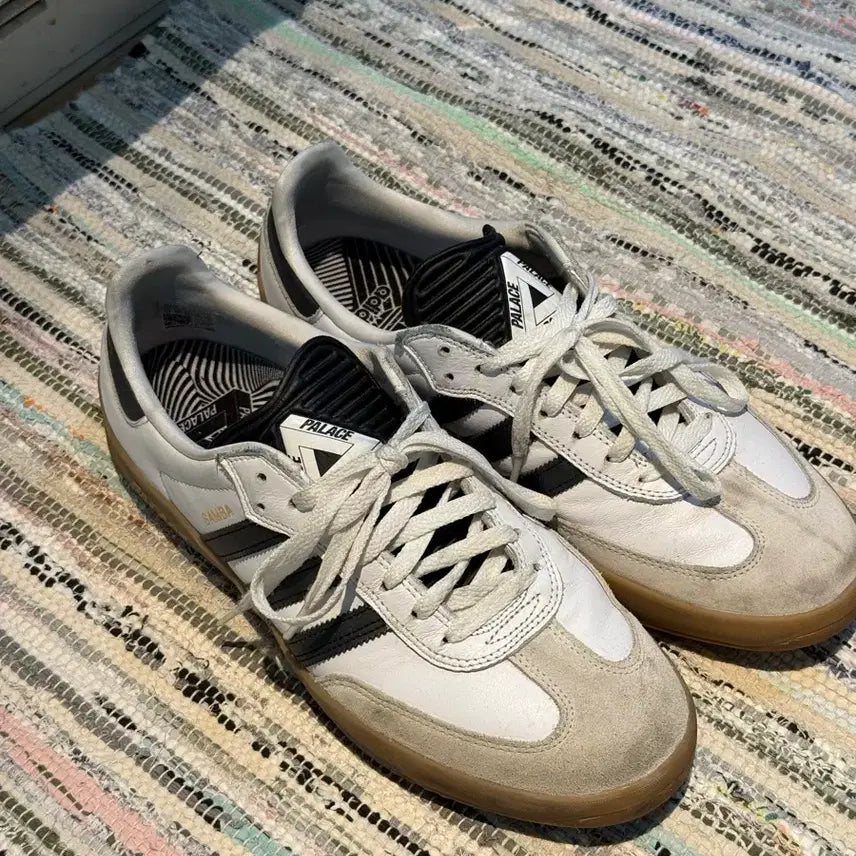 [BUNJANG] Palace x Adidas Samba White Black Sneakers / [290] 팔라스 x 아디다스 삼바 화이트 블랙