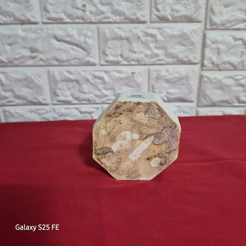 [BUNJANG] Joseon Dynasty White Porcelain Octagonal Inkstone / 백자8각연적