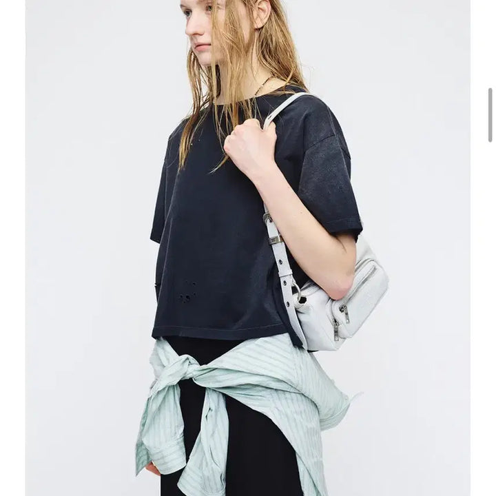 [BUNJANG] Magishood Outpocket Hobo Mini Off White Cracked / 마지셔우드 아웃포켓 호보 미니 off white cracked