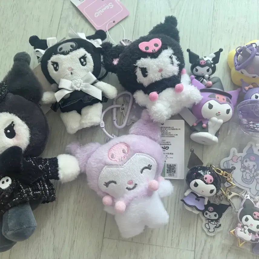 [BUNJANG] Sanrio Kuromi Gacha Figure Doll Bundle Set / 산리오 쿠로미 가챠 피규어 인형 일괄