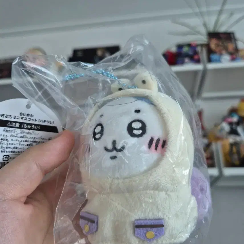 [BUNJANG] Chikawa Hachiwara Raincoat Mascot / 먼작귀 치이카와 우비 하치와레 마스코트 새제품