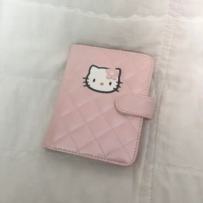 [BUNJANG] 1997 Vintage Hello Kitty Quilting Business Card Binder / 97년도 고전 키티 퀄팅 명함 바인더 키티퀄트
