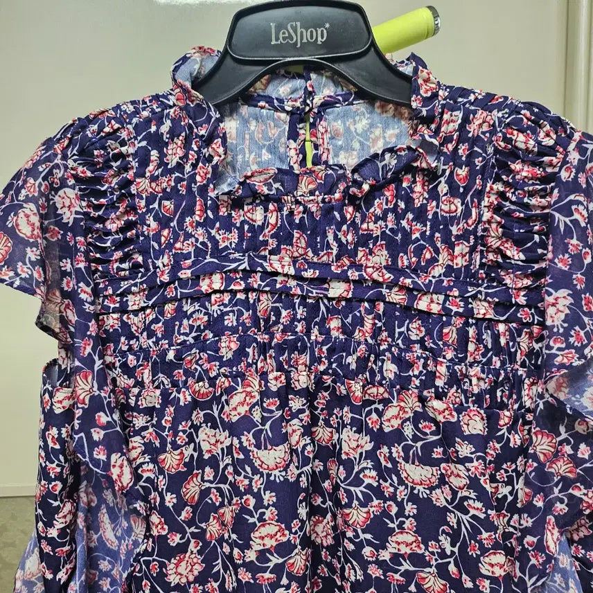 [BUNJANG] Frill Detail Floral Print Blouse / 프릴 블라우스