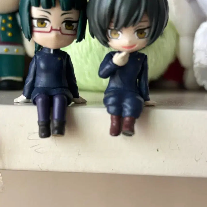 [BUNJANG] Jujutsu Kaisen Maki &amp; Mai Sitting Figure Bundle / 주술회전 앉아있는 피규어 일괄(마키,마이)