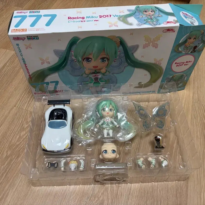 [BUNJANG] Good Smile Company Racing Miku 2017 Nendoroid (Unsealed) / 777 넨도로이드 레이싱 미쿠 2017 개봉