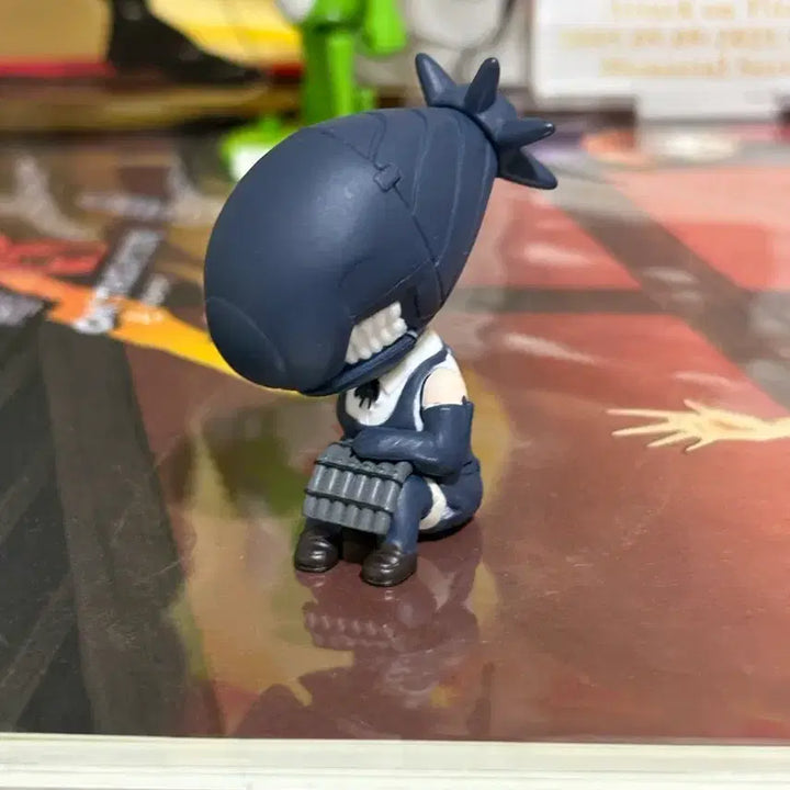 [BUNJANG] Chainsaw Man - Reze "Shoulder Bump" Gacha Figure / 체인소맨 레제 밤 어깨쿵 꾸벅 가챠 피규어 판매합니다
