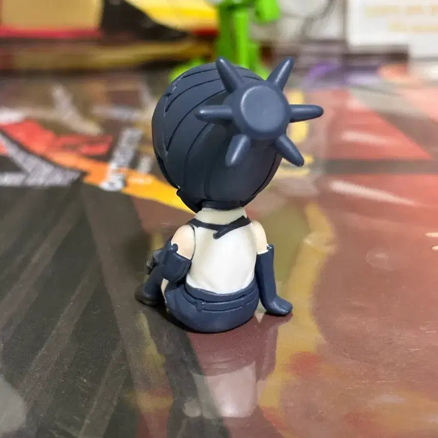 [BUNJANG] Chainsaw Man - Reze "Shoulder Bump" Gacha Figure / 체인소맨 레제 밤 어깨쿵 꾸벅 가챠 피규어 판매합니다