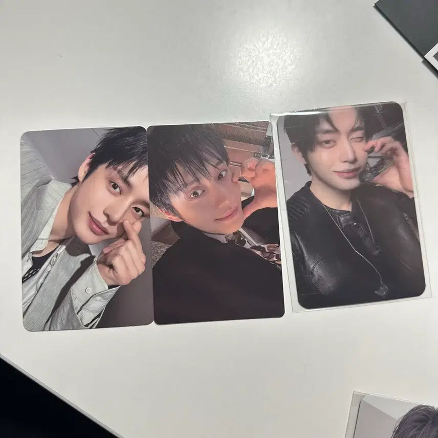 [BUNJANG] ZB1 Sung Hanbin Yes24 Photocard Bundle Set / 제베원 예사 yes24김지웅 포카 일괄 앨범