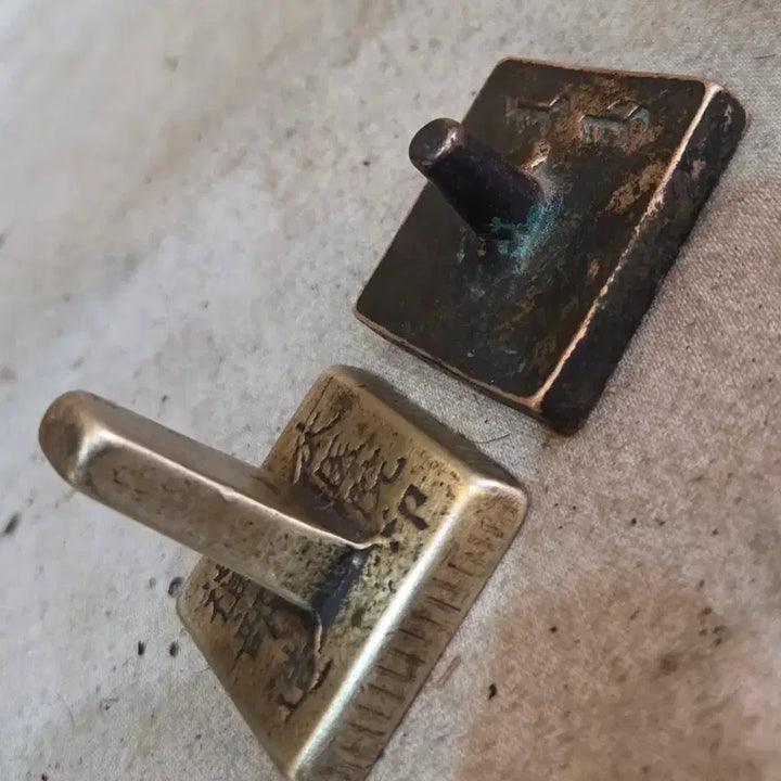 [BUNJANG] Two Bronze Seals, Good Age / 연대감좋은 동 낙관 2점