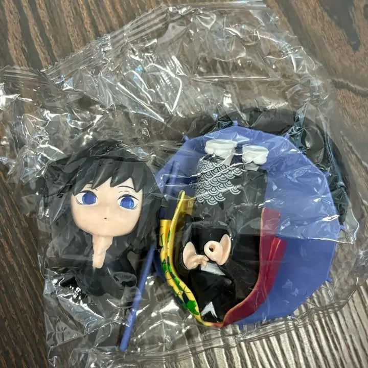 [BUNJANG] Demon Slayer Gyomei Himejima Rain Version Figure (New) / 귀멸의칼날 장마 피규어 기유 새상품