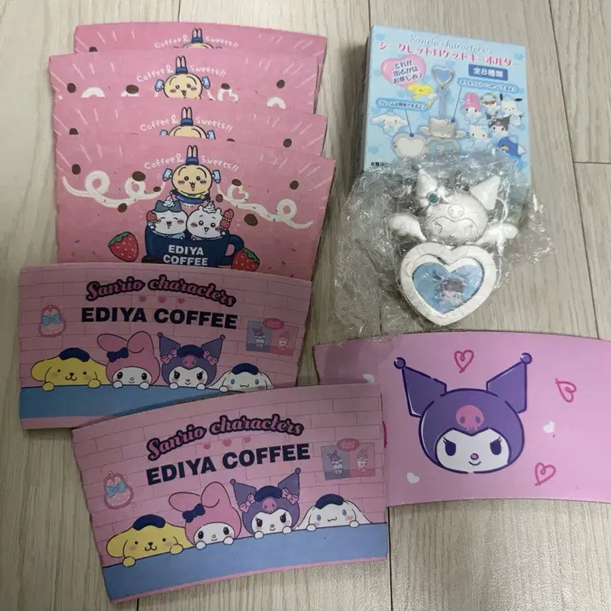 [BUNJANG] Kuromi Yumemiru Metal Keyring &amp; Chiikawa Cup Holder Bundle / 쿠로미 유메미루 메탈키링, 치이카와컵홀더 판매