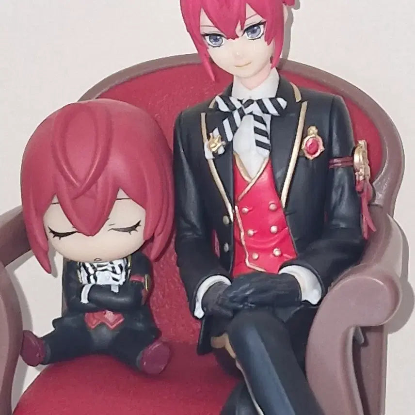 [BUNJANG] Twisted Wonderland Riddle Rosehearts Chair Figure / 급전)트위스테 리들 로즈하트 의자 피규어