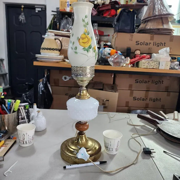 [BUNJANG] Vintage Tin, Wood, and Glass Table Lamp / USA 오래된 빈티지 양철+나무+유리높이50.5cm