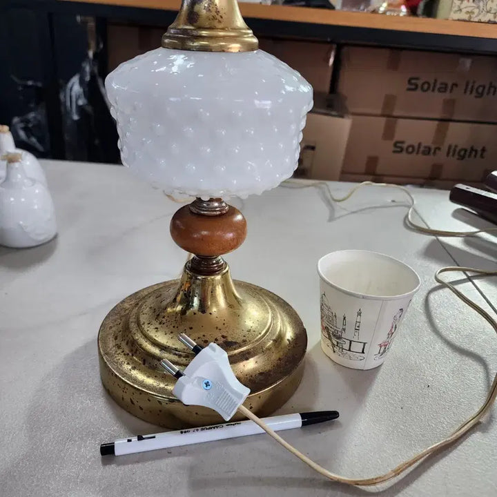 [BUNJANG] Vintage Tin, Wood, and Glass Table Lamp / USA 오래된 빈티지 양철+나무+유리높이50.5cm