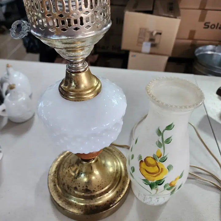 [BUNJANG] Vintage Tin, Wood, and Glass Table Lamp / USA 오래된 빈티지 양철+나무+유리높이50.5cm