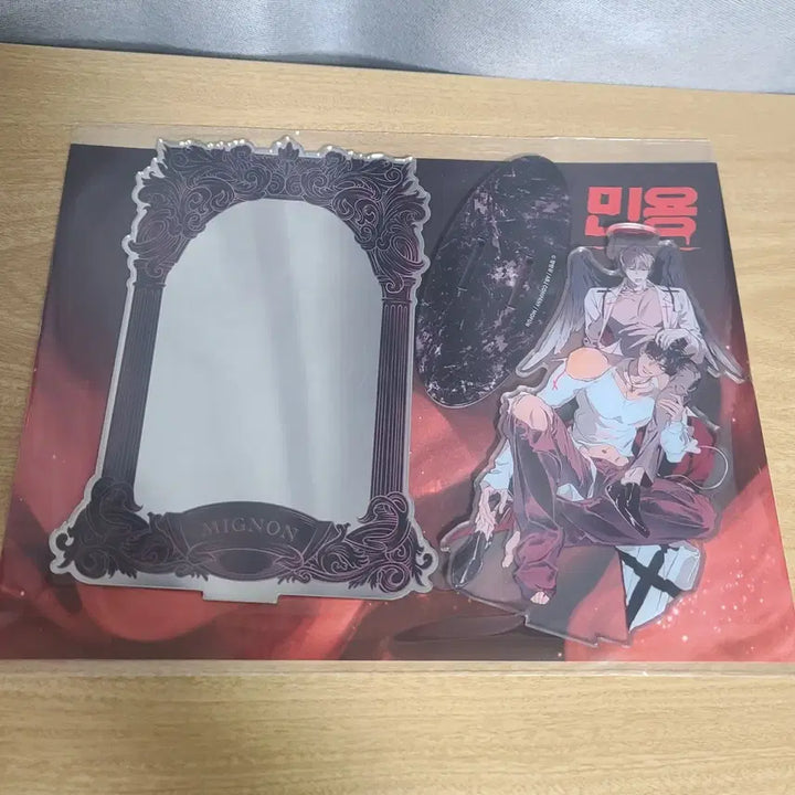 [BUNJANG] MINYOONGIE Mirror Diorama Acrylic Stand / 민용 - 거울 디오라마 아크릴 스탠드