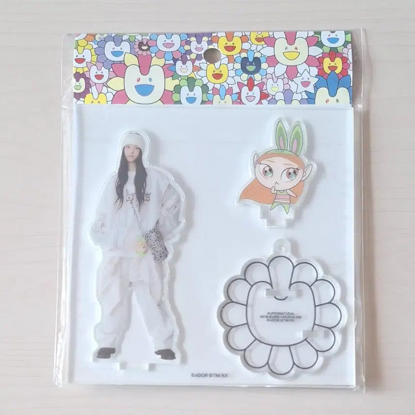 [BUNJANG] NewJeans Haerin Murakami Takashi Collaboration Acrylic Stand / 뉴진스 해린 팝업 슈퍼내추럴 아크릴 스탠드 무라카미 다카시 콜라보 일본