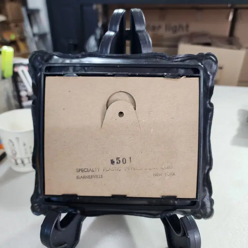 [BUNJANG] Vintage Plastic Photo Frame 17cm x 15.5cm / USA 오래된 프라스틱 액자 17cmX15.5cm 15000원 프린트