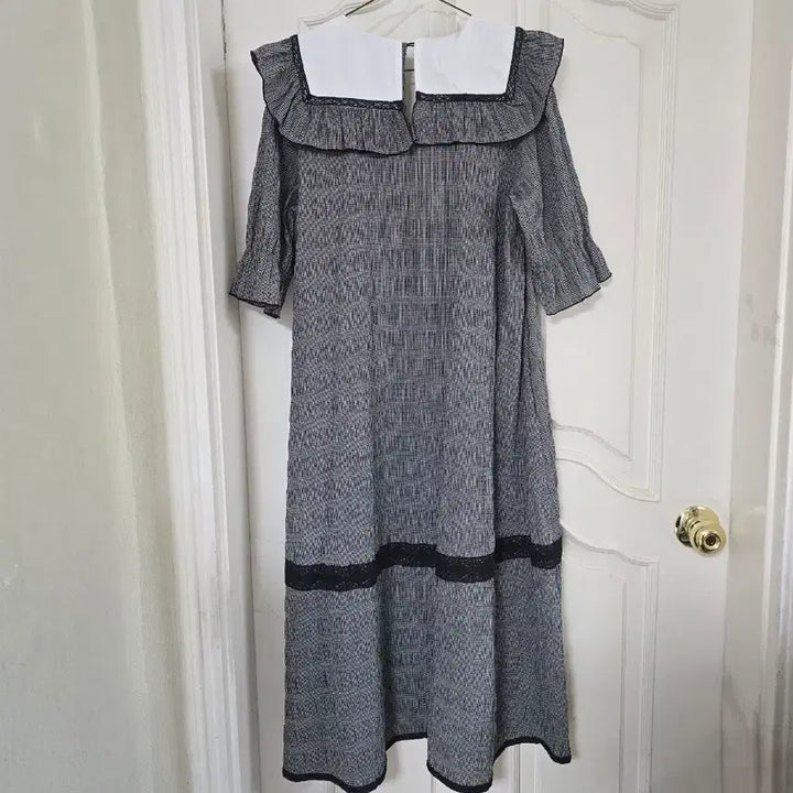[BUNJANG] BAZAAR Frill Big Collar Check Dress / BAZAAR 프릴 빅카라 체크 원피스