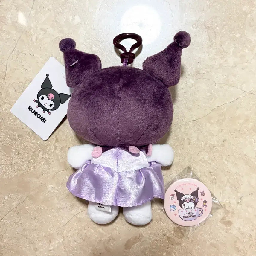 [BUNJANG] Sanrio Kuromi Mascot Doll &amp; Badge Bundle Set / 산리오 쿠로미 마스코트 인형 쿠로미 뱃지 일괄