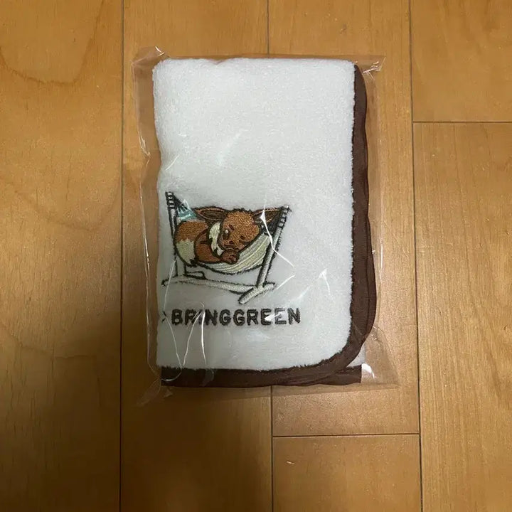 [BUNJANG] Bring Green Eevee Hand Towel / 미개봉 브링그린 이브이 핸드 타월 포켓몬 손수건 올리브영 콜라보
