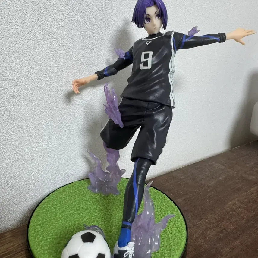 [BUNJANG] Blue Lock Weapon Buster D Award (Reo) Figure / 블루록 무기를 든 파괴자 D상(레오)