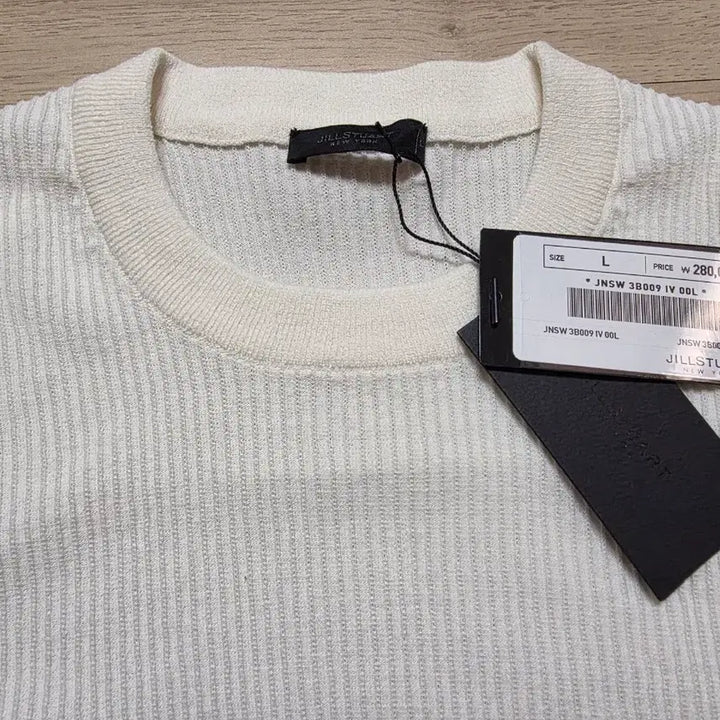 [BUNJANG] JILLSTUART NEW YORK Rib Texture Crewneck Knit Ivory L / 질스튜어트뉴욕 리브 텍스쳐 크루넥 니트 L 103 정가 28만원 아이보리