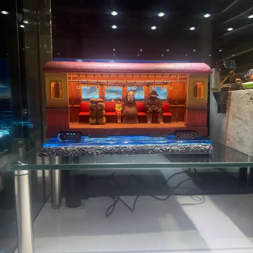 [BUNJANG] Spirited Away Train Diorama Resin Art / opm센과치히로 기차 레진