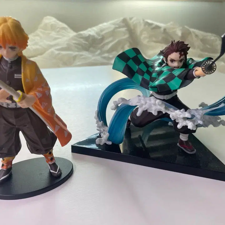 [BUNJANG] Tanjiro &amp; Zenitsu Bundle Set Anime Figures / 탄지로,젠이츠 피규어 팝니다