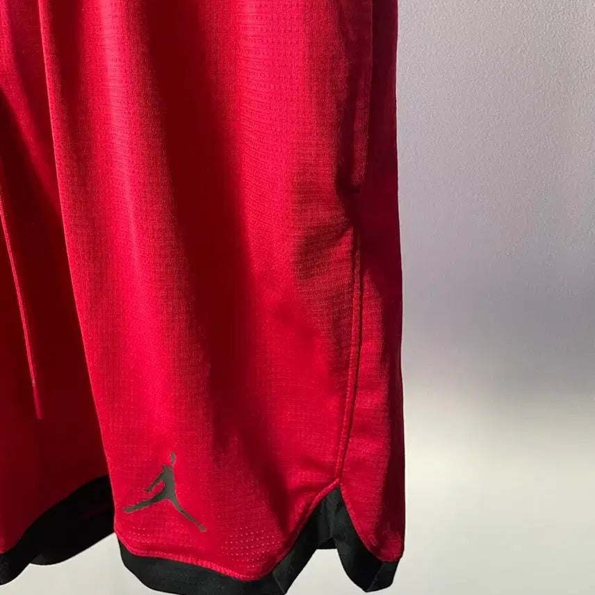 [BUNJANG] Nike Jordan Red Shorts L / 나이키 조던 쇼츠 레드 L
