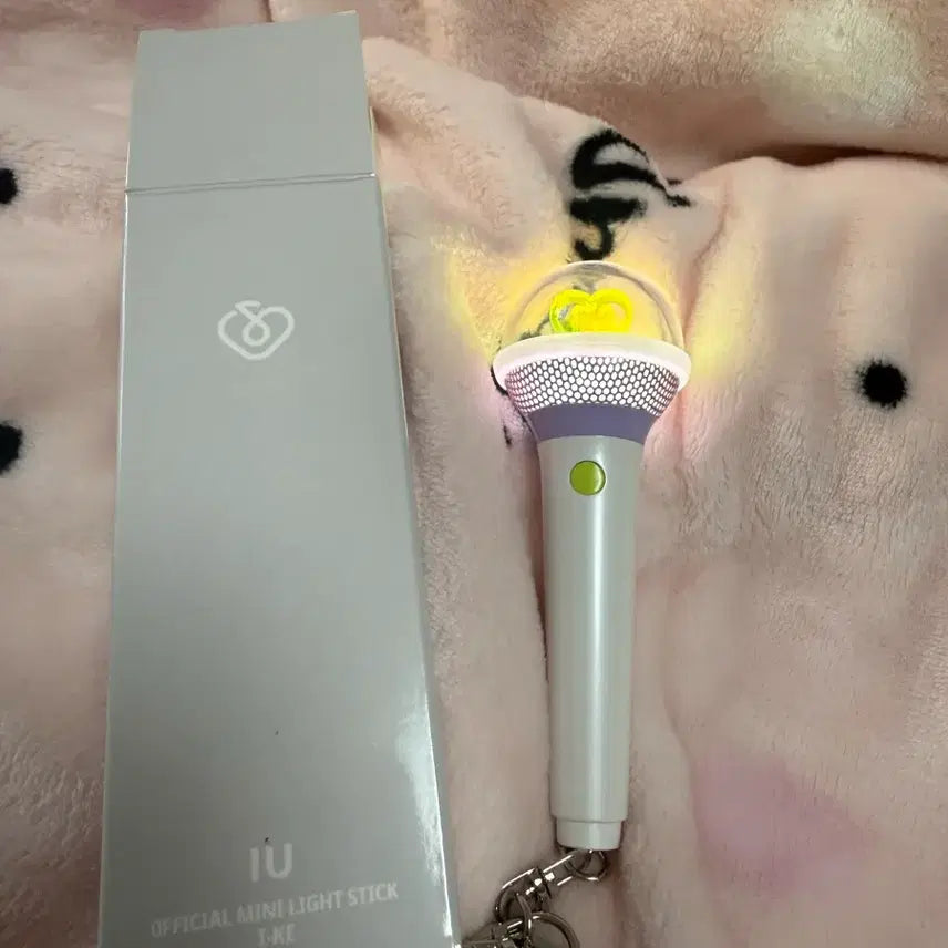 [BUNJANG] IU I+ME+YOU Lightstick Keyring / 아이유 아이크 응원봉 키링