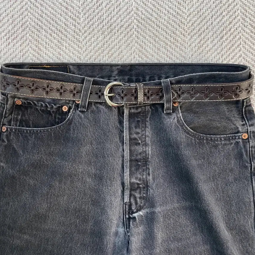 [BUNJANG] Vintage Floral Punch Leather Slim Belt / 빈티지 플로럴 펀칭 레더 슬림 벨트