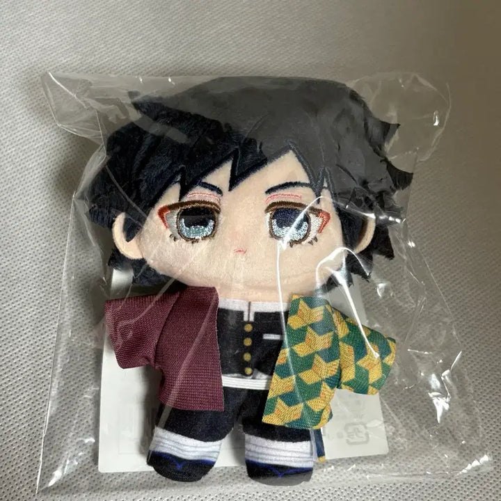 [BUNJANG] Demon Slayer Giyu Itsunui Plush / 귀멸의칼날 기유 이츠누이 패티쓰리