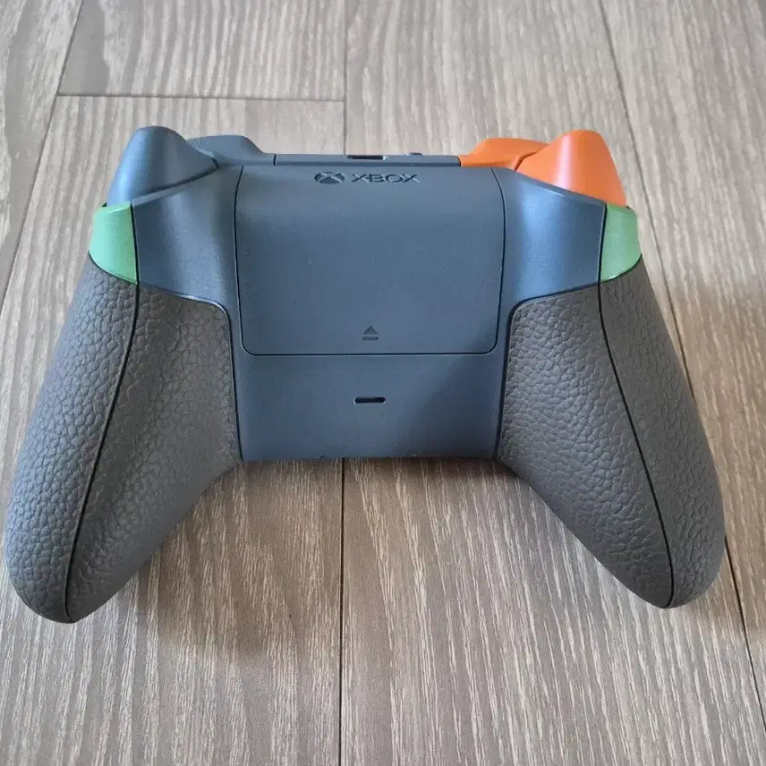 [SOLD OUT] 엑스박스 xbox 4세대 컨트롤러 패드 한정판 둠다크에이지 새거