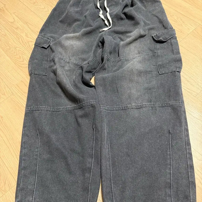 [BUNJANG] Charcoal Gray Cargo Pants / 차콜 그레이 카고바지