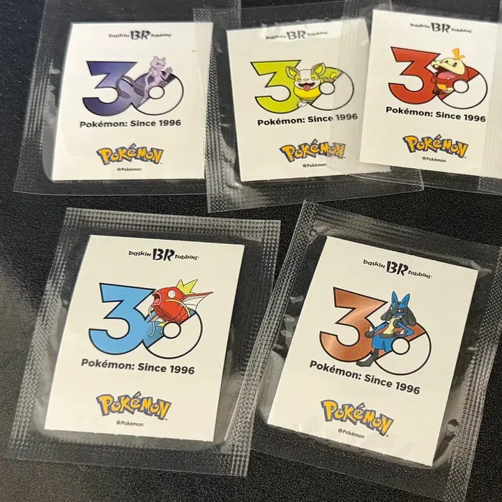 [BUNJANG] Baskin Robbins Pokémon 30th Anniversary Sticker Collection / 배스킨라빈스 포켓몬 30주년 띠부씰 교환