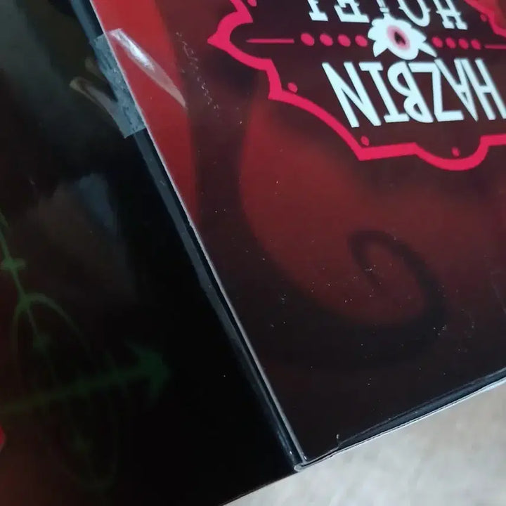 [BUNJANG] Hazbin Hotel Radio Demon Alastor Figure (Sealed) / 해즈빈호텔 라디오 데몬 알래스터 피규어 미개봉