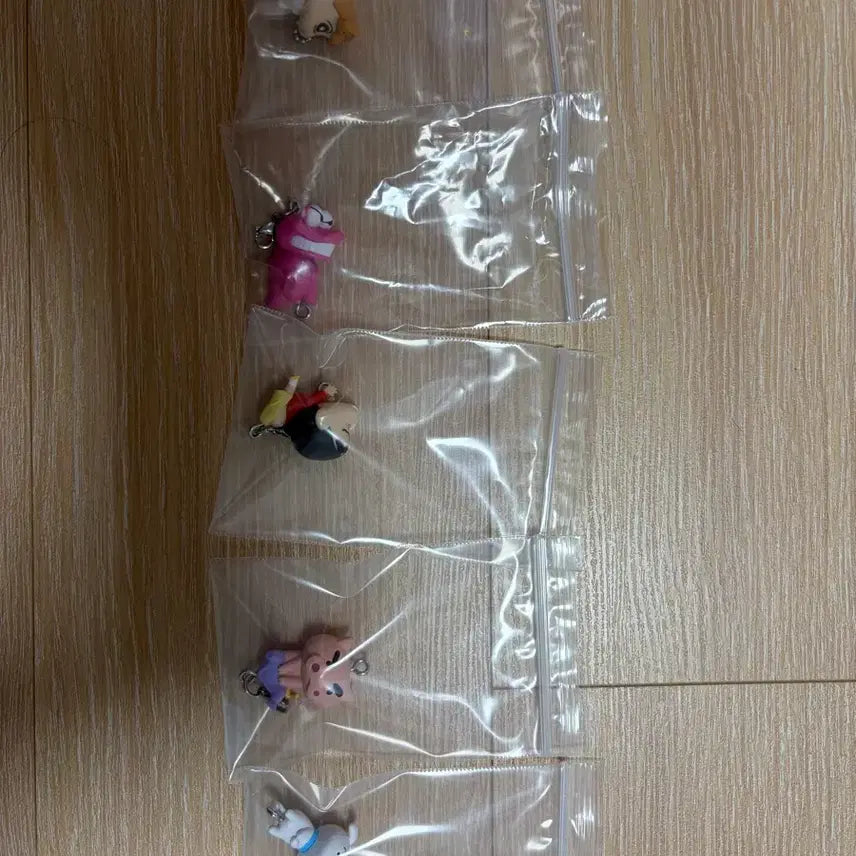 [BUNJANG] Crayon Shin-chan Derong Gacha Full Set / 짱구 대롱가챠 팝니다!