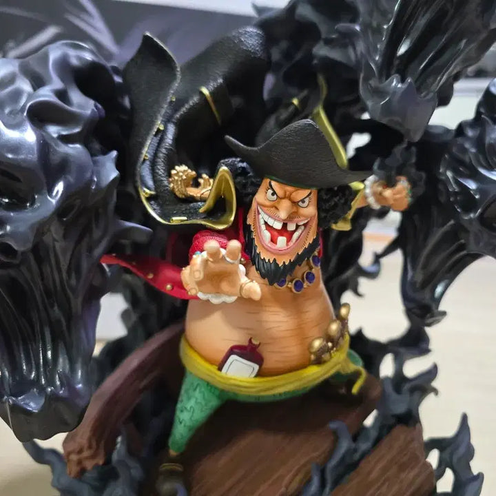 [BUNJANG] LB-STUDIOS One Piece Marshall D. Teach Figure (Unsealed) / LB-STUDIOS 원피스 마샬 D. 티치 레진 피규어 개봉양품