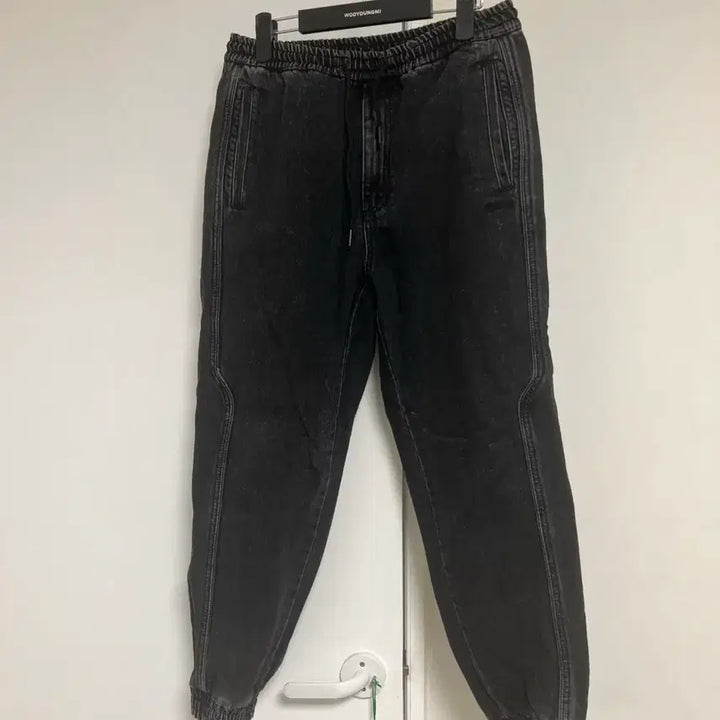 [SOLD OUT] 준지 유아인 블랙 데님 조거 팬츠 (46사이즈)