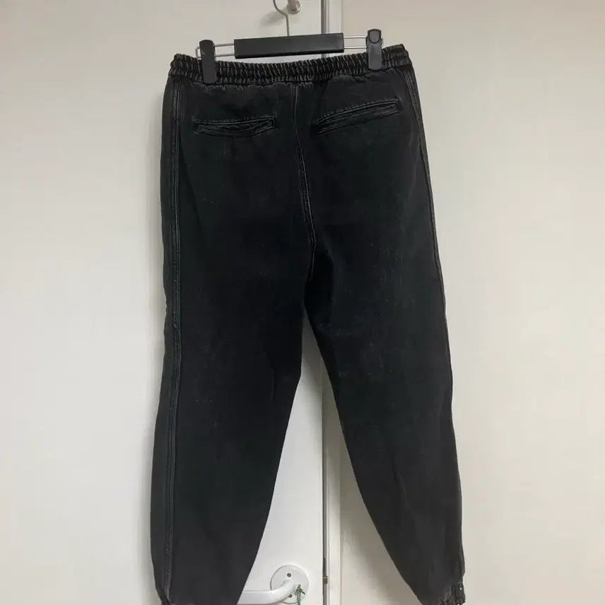 [SOLD OUT] 준지 유아인 블랙 데님 조거 팬츠 (46사이즈)