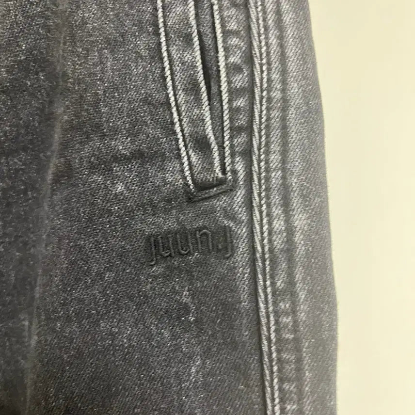 [SOLD OUT] 준지 유아인 블랙 데님 조거 팬츠 (46사이즈)