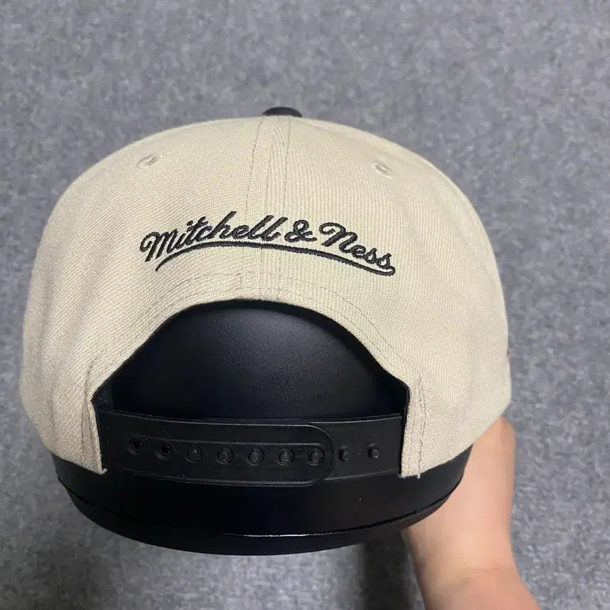[BUNJANG] Mitchell &amp; Ness NBA 50th Anniversary Chicago Bulls Snapback / Mitchell &amp; Ness NBA 50주년 기념 스냅백