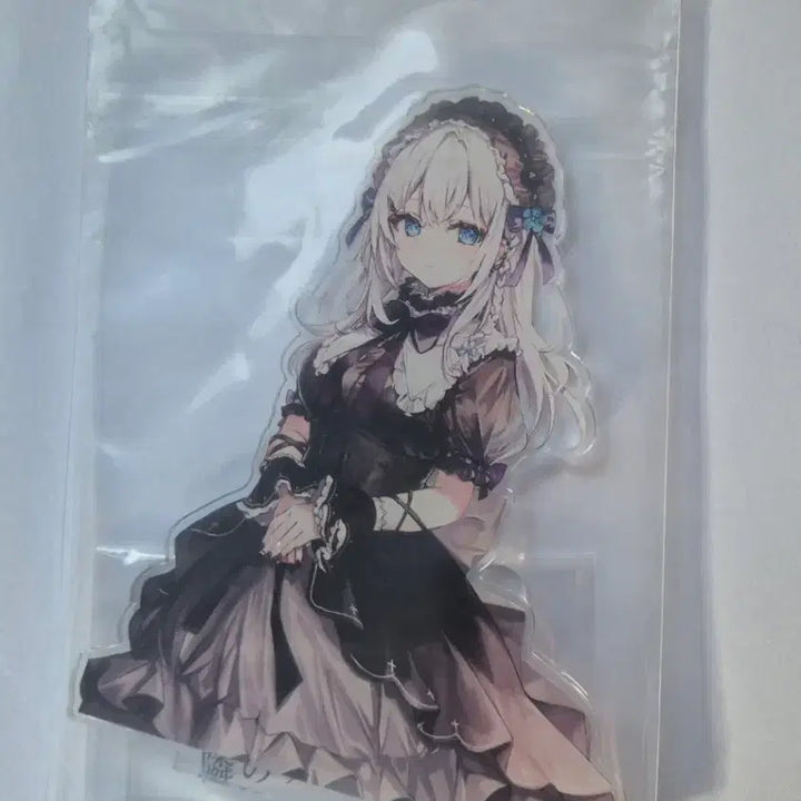 [BUNJANG] Rushdere Limited Edition Acrylic Stand &amp; Tapestry Set / 아랴 양 한정 페스, 특전 아크릴스탠드, 캔뱃지, 태피(가끔씩 툭하고)