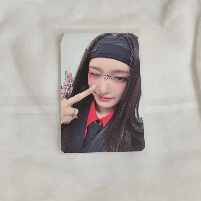 [BUNJANG] IVE Leeseo Music Korea POB Photocard / 아이브 이서 스위치 뮤코 미공포 포카 판매