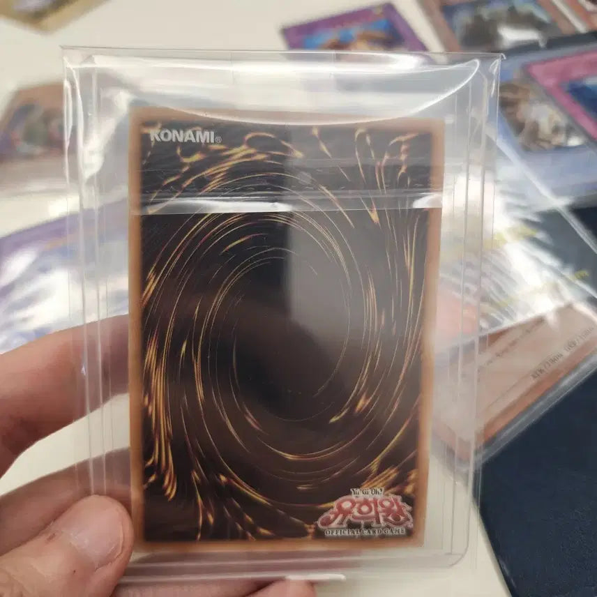 [BUNJANG] Yu-Gi-Oh! Ultimate Crystal Beast Rainbow Dragon TAFV-KR006 Graded Card / 유희왕카드 궁극보옥신 레인보우 드래곤 TAFV-KR006 구얼티