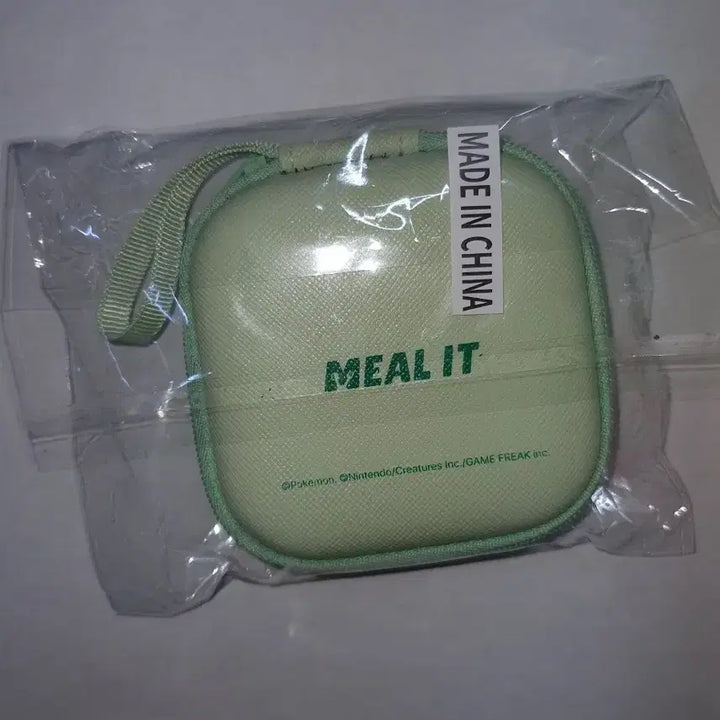 [BUNJANG] Sealed Pokemon Bulbasaur Pouch / 미개봉 새상품)포켓몬스터 파우치 이상해씨